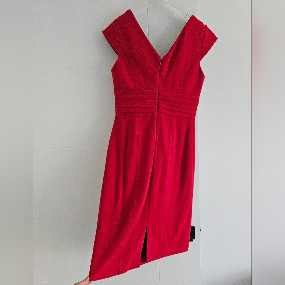 🎉 Red Sheath Dress Sz S 4 6 V Neck Cap Sleeve Elegant Le Chateau - Picture 9 of 11